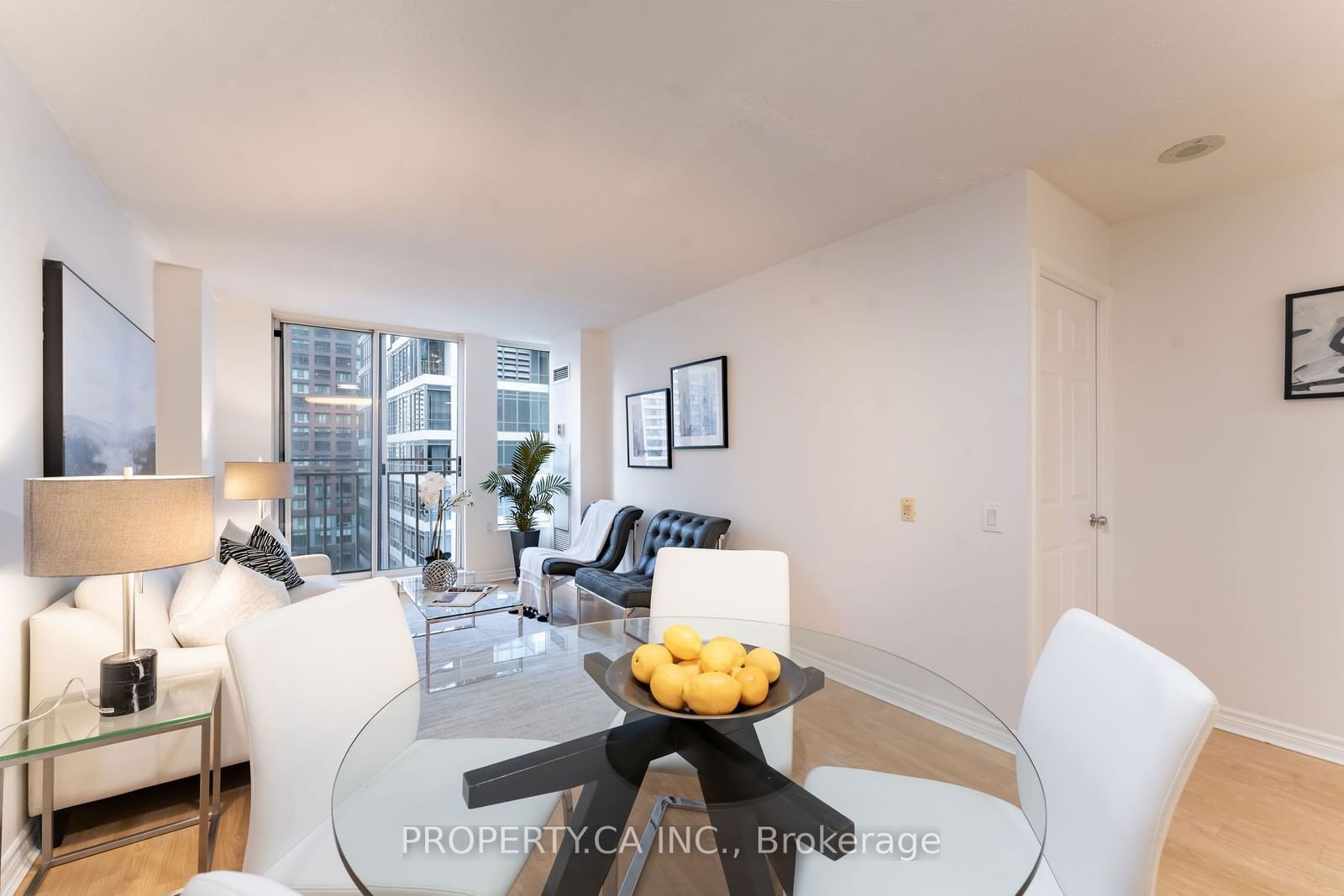 388 Bloor St E, unit 1502 for sale