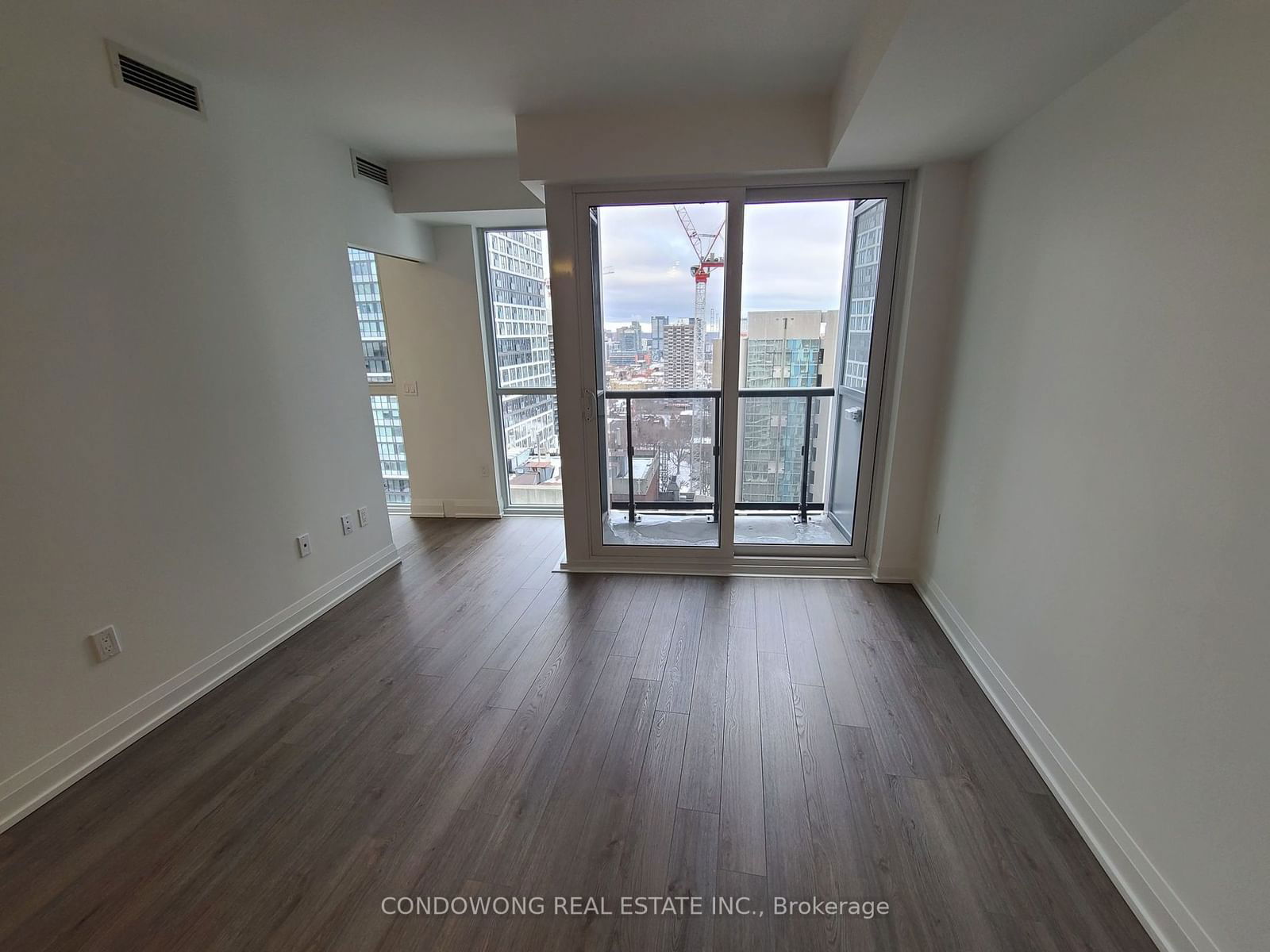 77 Mutual St, unit 2001 for rent - image #5