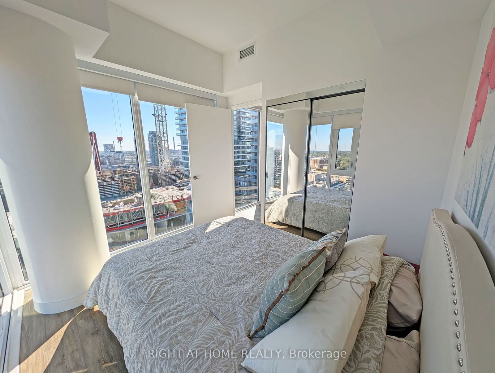 158 Front St E, unit 2219 for rent - image #7