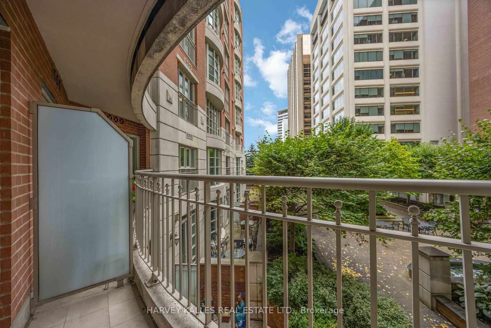 33 Delisle Ave, unit 201 for sale - image #39