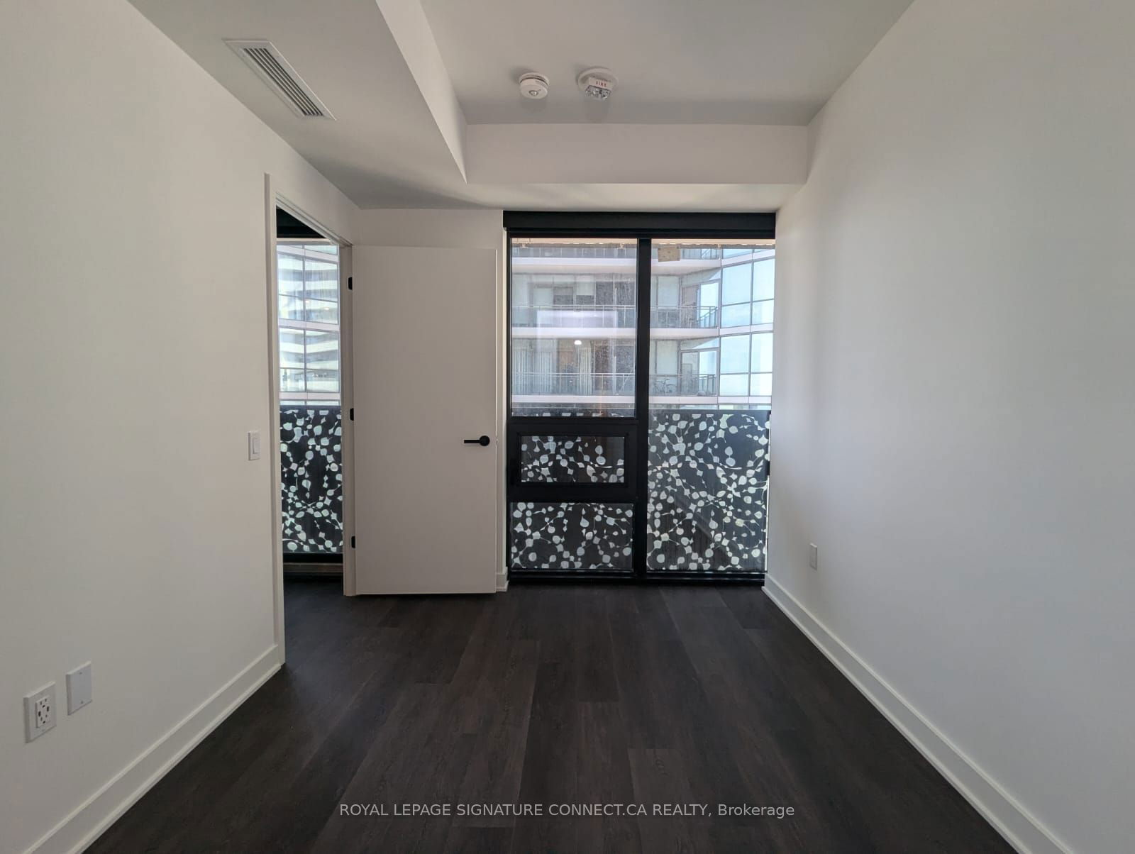 55 Charles St E, unit 3708 for rent