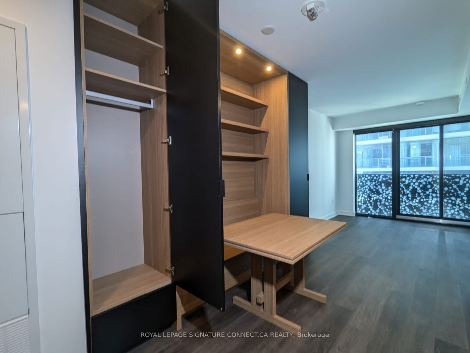 55 Charles St E, unit 3708 for rent - image #8