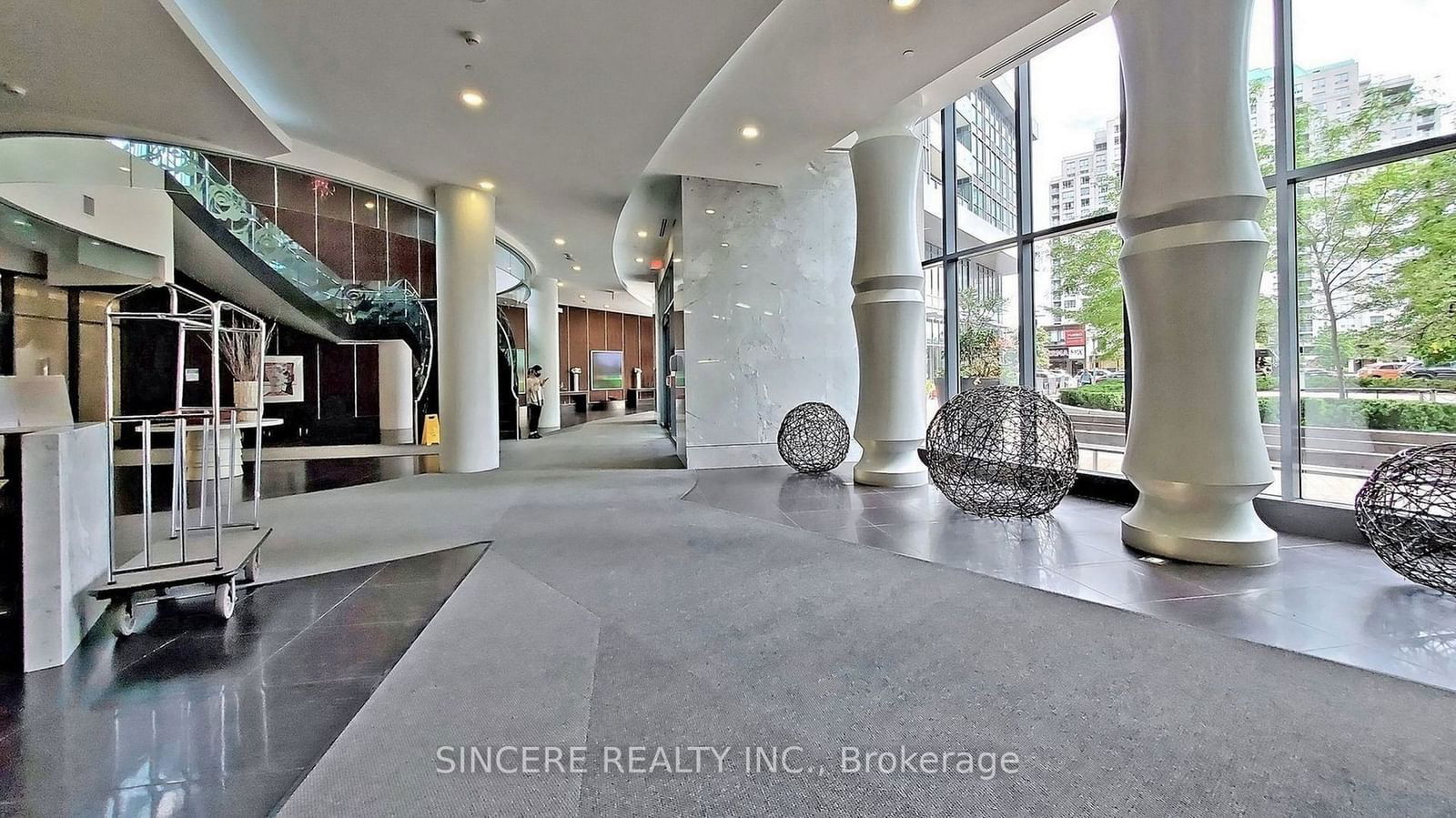 5162 Yonge St, unit 2805 for sale - image #4