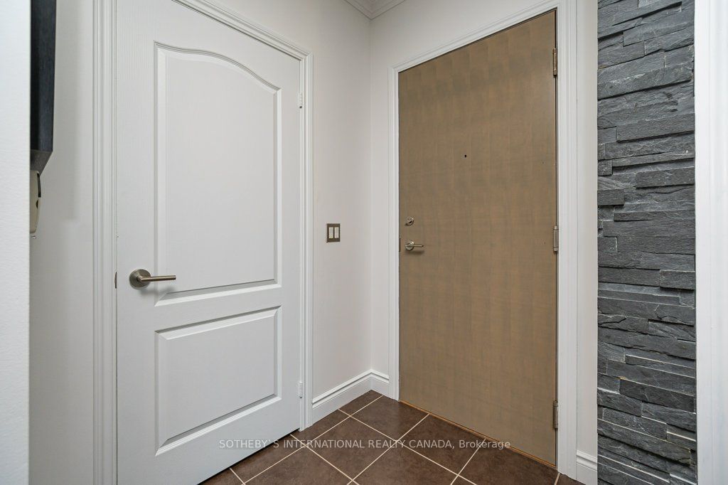 319 Merton St, unit 716 for sale - image #4