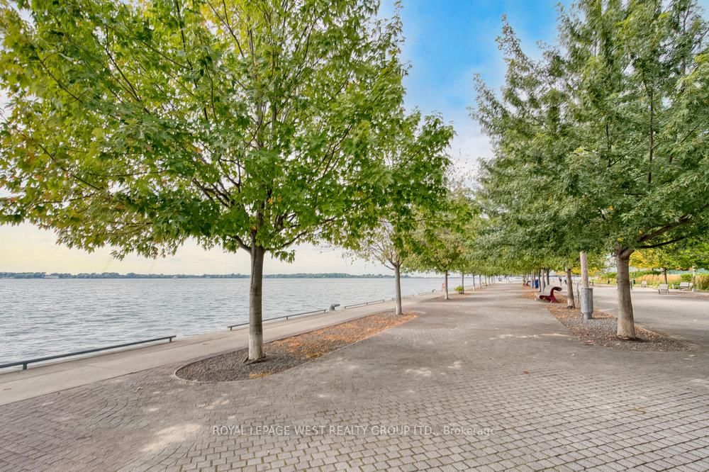 39 Queens Quay E, unit 201 for sale - image #38