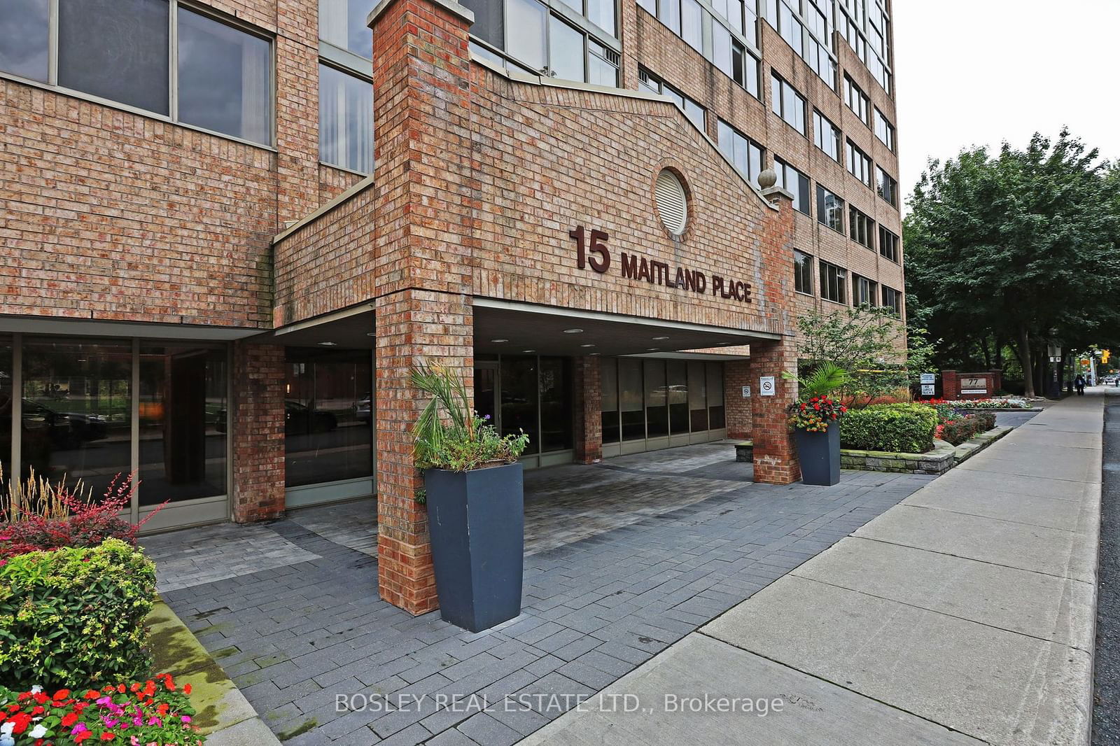 15 Maitland Pl, unit 2106 for sale - image #8