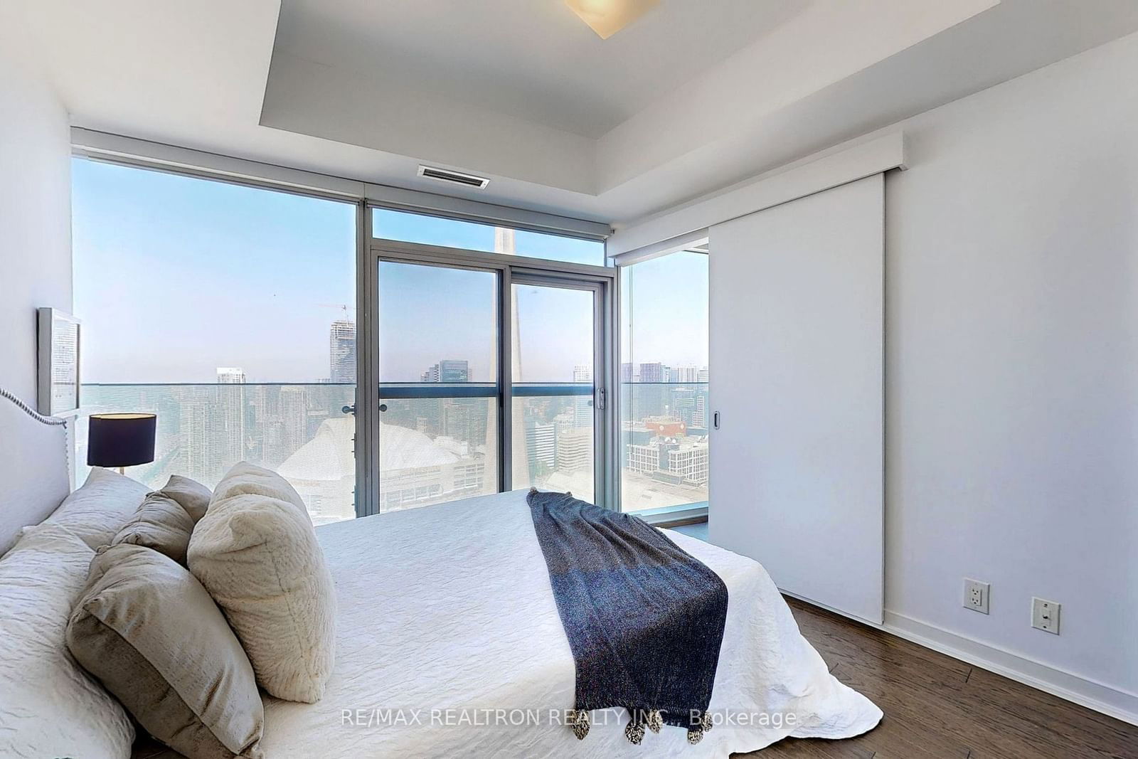 12 York St, unit 4207 for rent - image #14