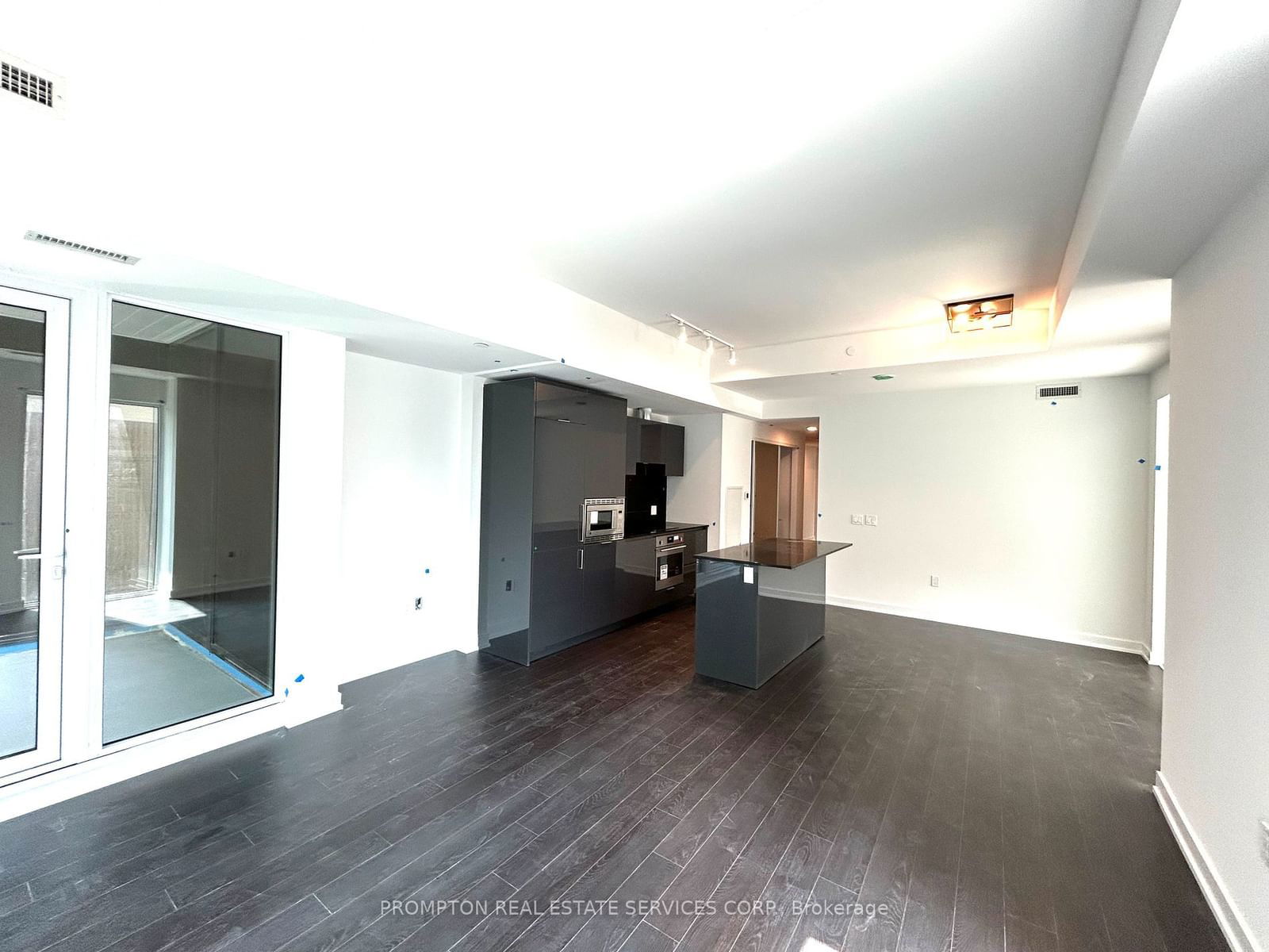 121 St Patrick St, unit 620 for rent - image #3