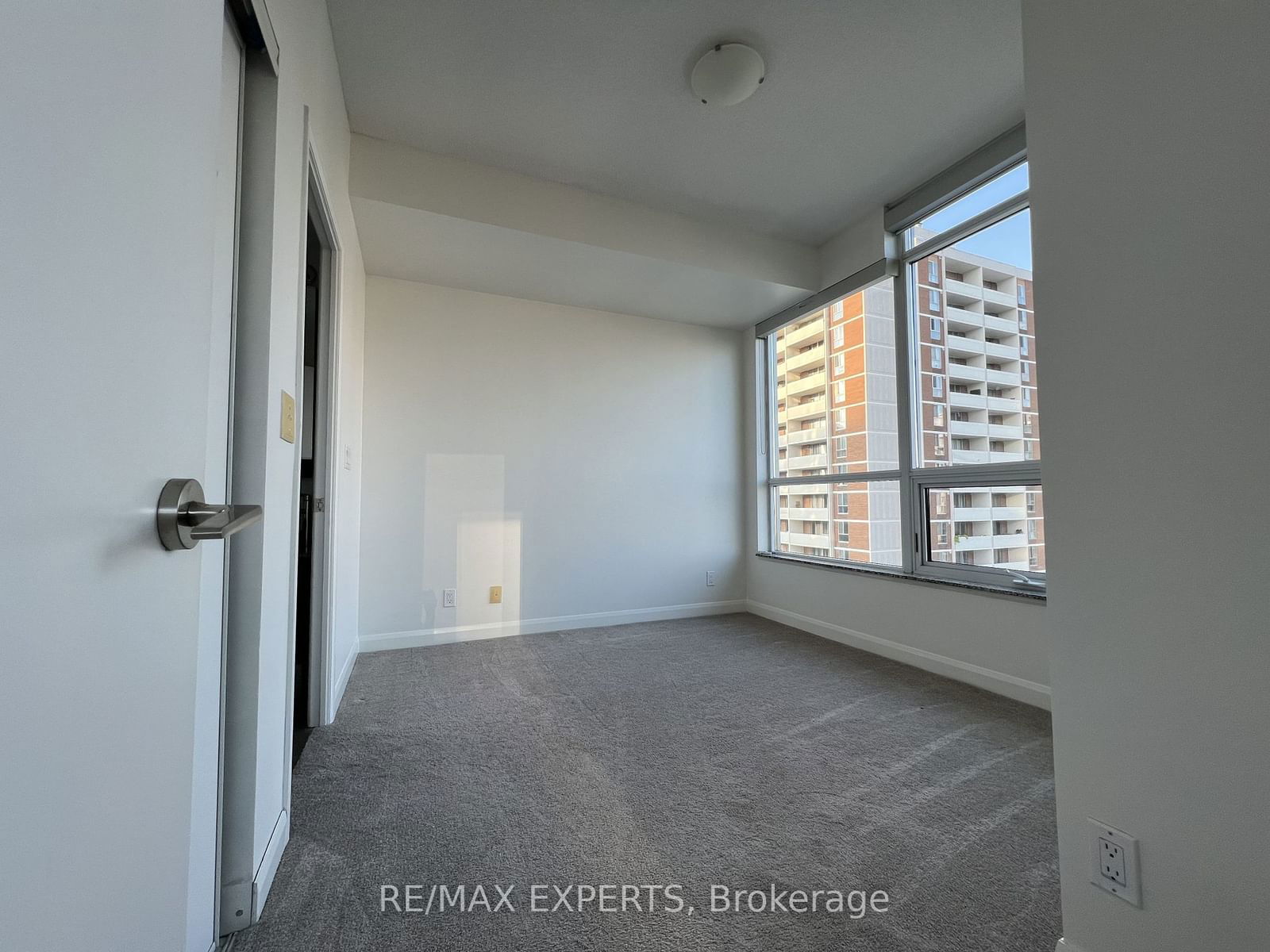 500 Sherbourne St, unit 2004 for rent