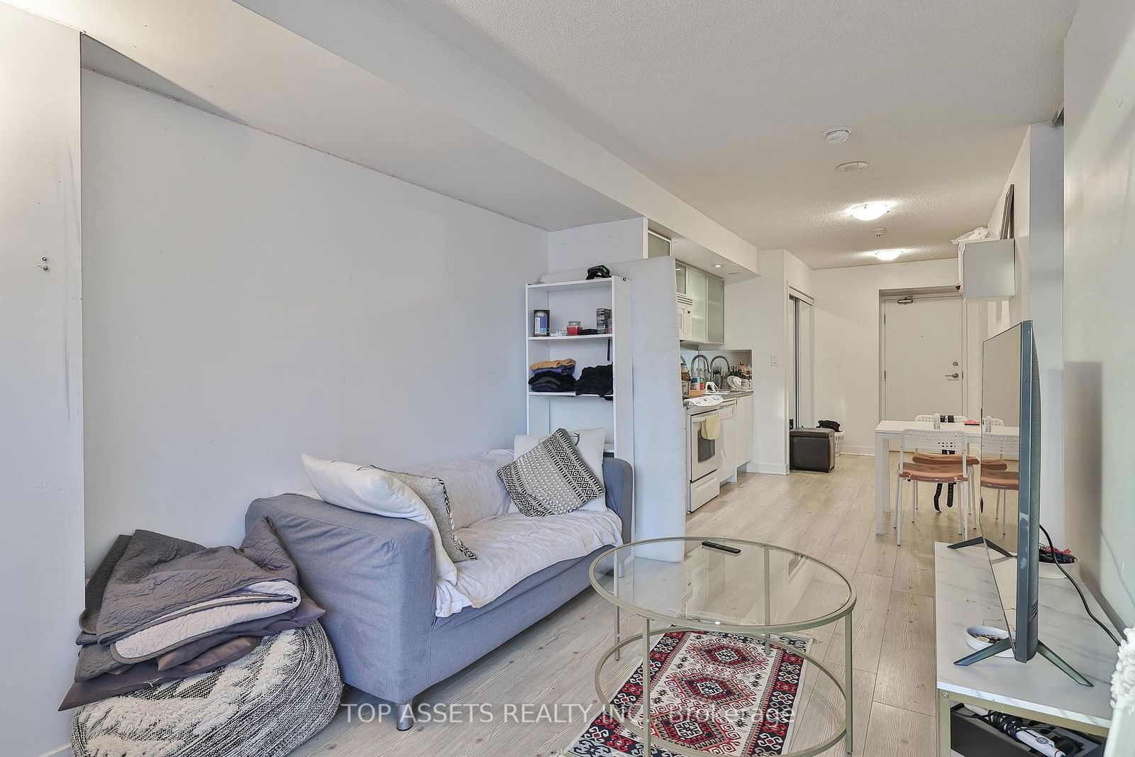 25 Telegram Mews, unit 2010 for rent - image #14