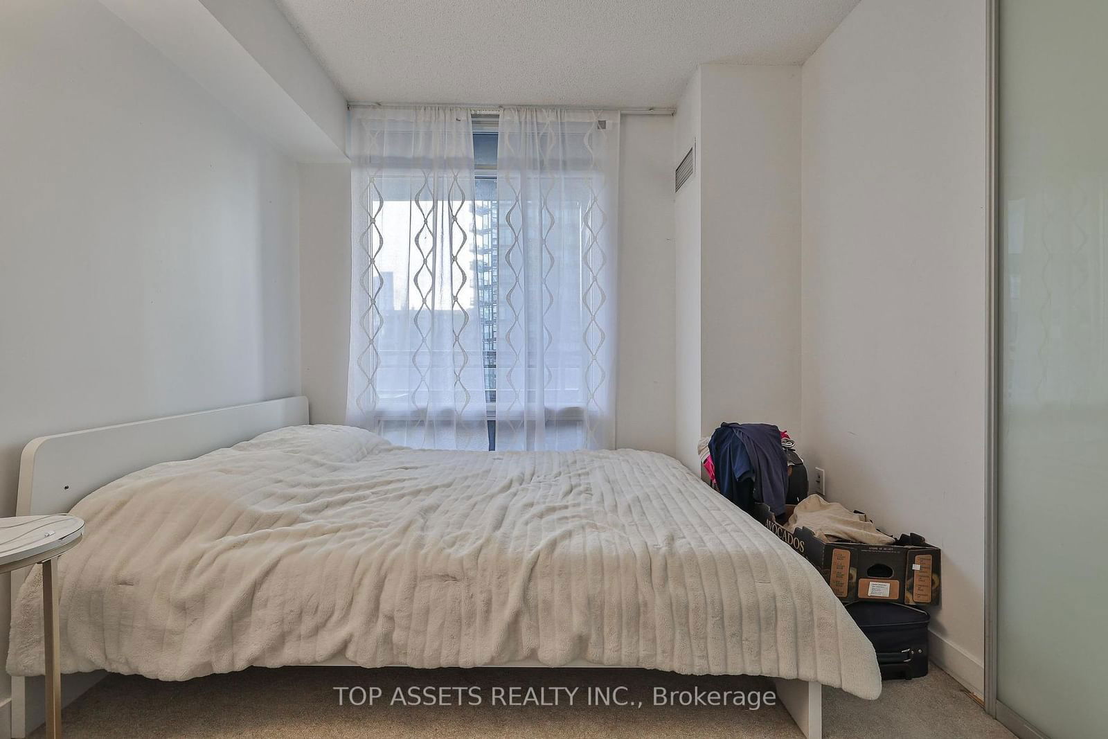 25 Telegram Mews, unit 2010 for rent - image #19