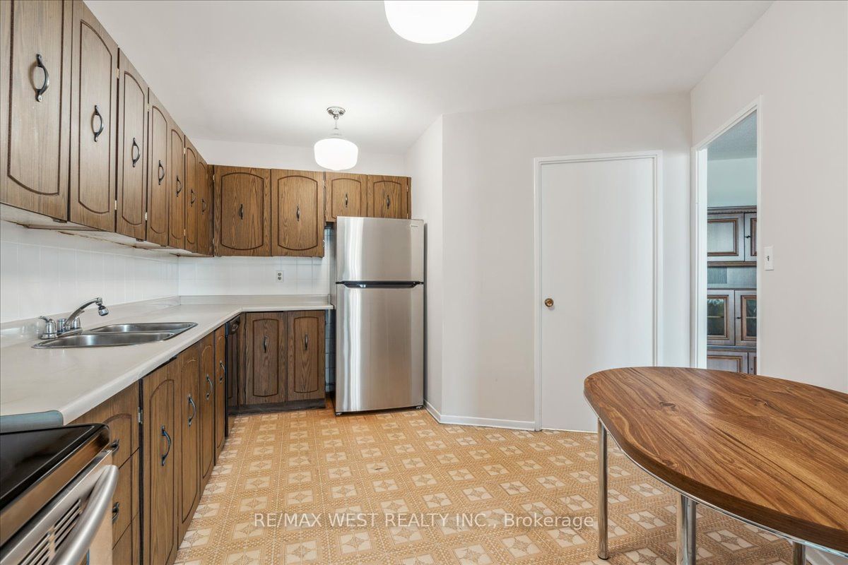 15 Vicora Linkway, unit 1210 for sale - image #3