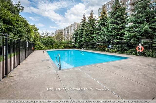 1720 Eglinton Ave E, unit 503 for sale