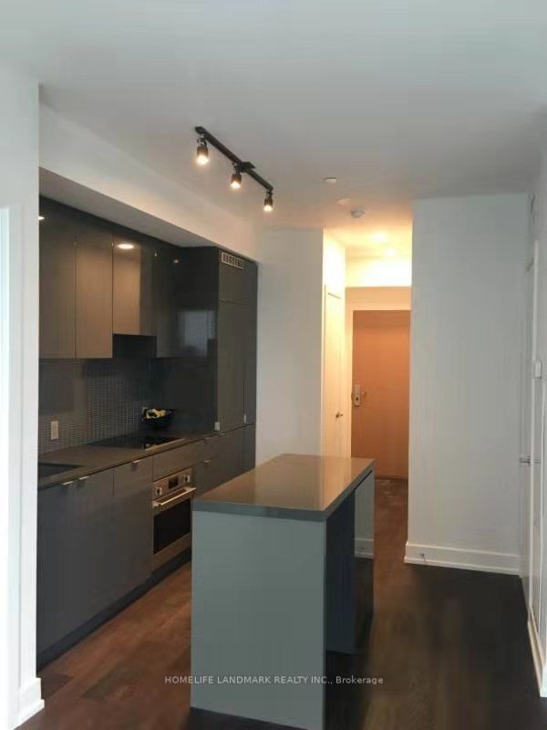 7 Grenville St, unit 2701 for rent