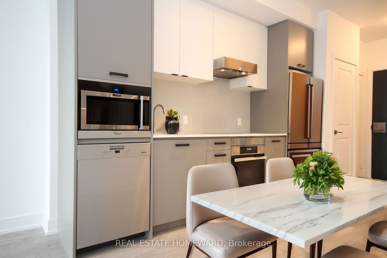 11 Lillian St, unit 1108 for sale - image #10