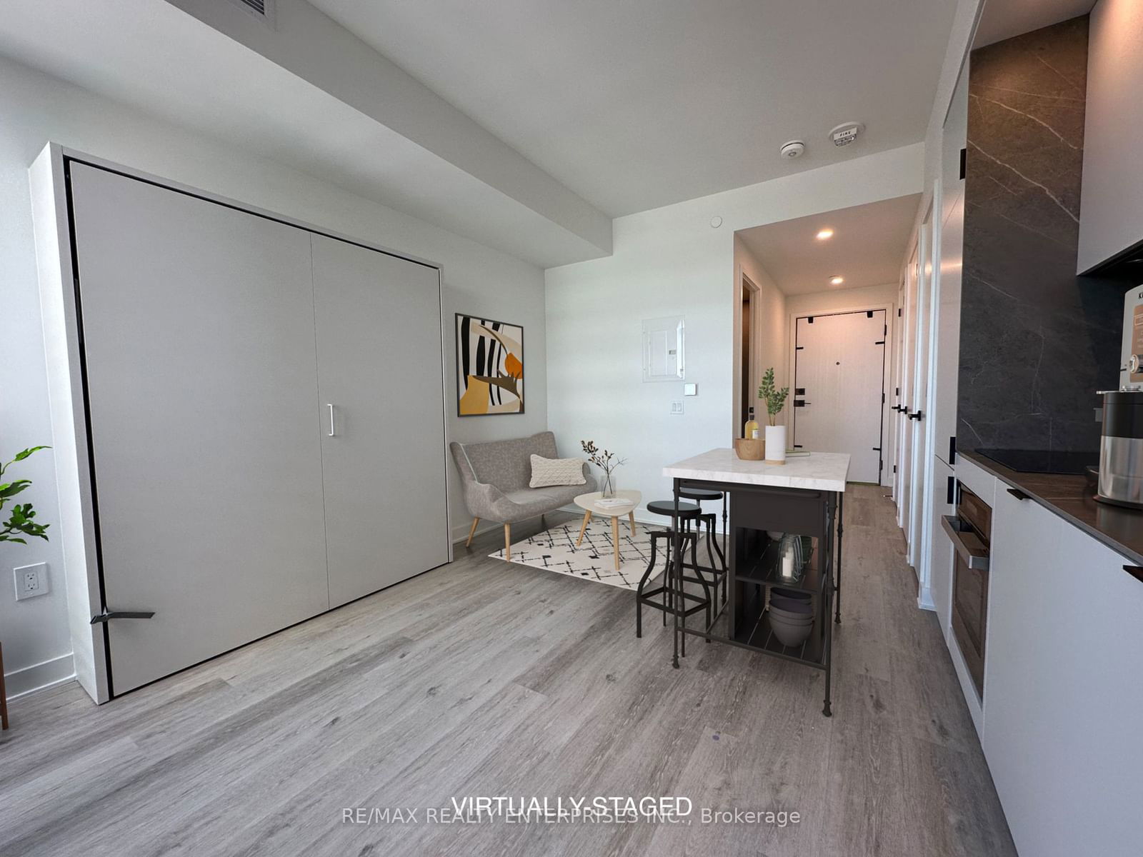 55 Charles St E, unit 3211 for rent - image #2