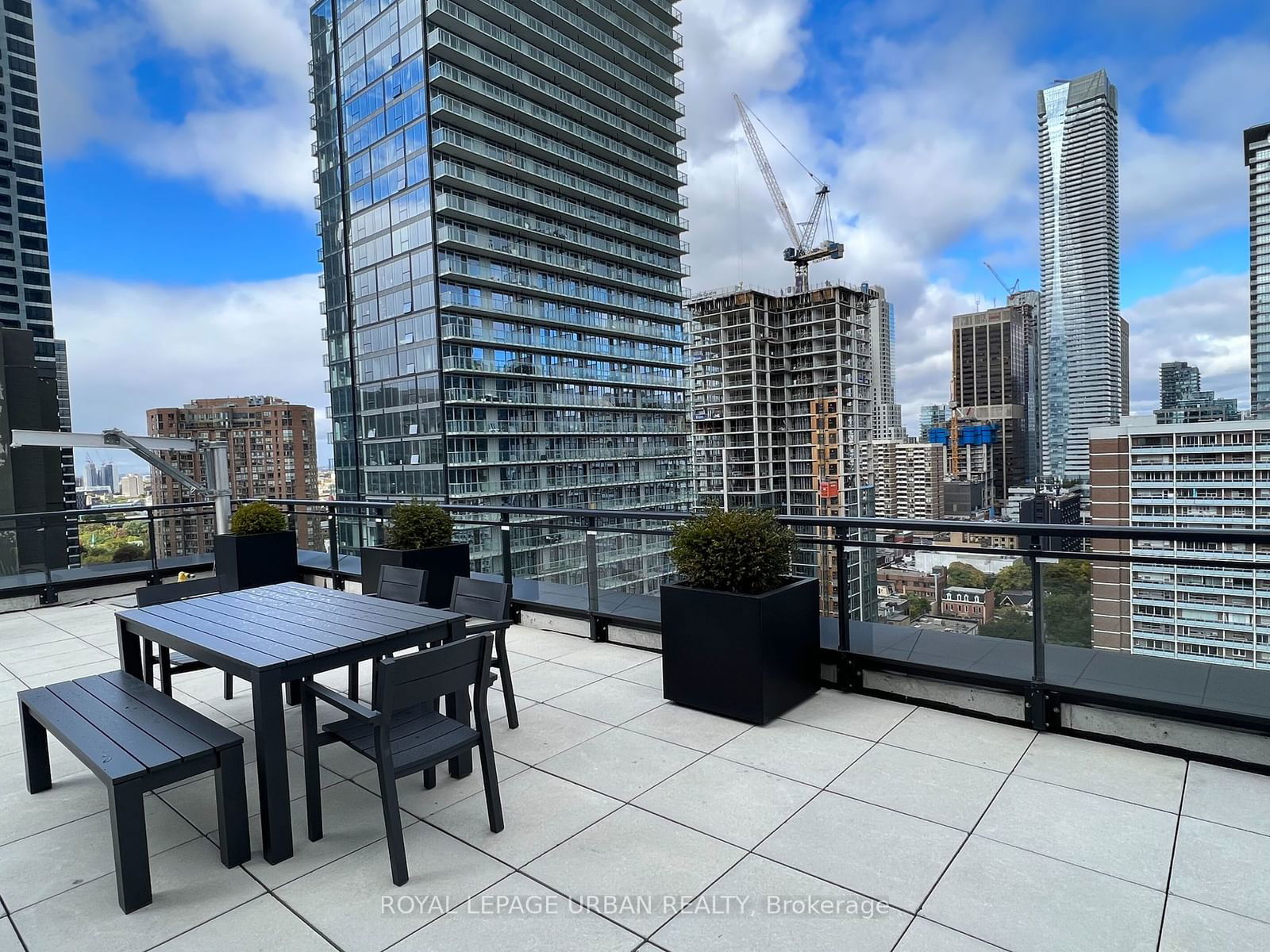 17 Dundonald St, unit Sph1702 for sale - image #33