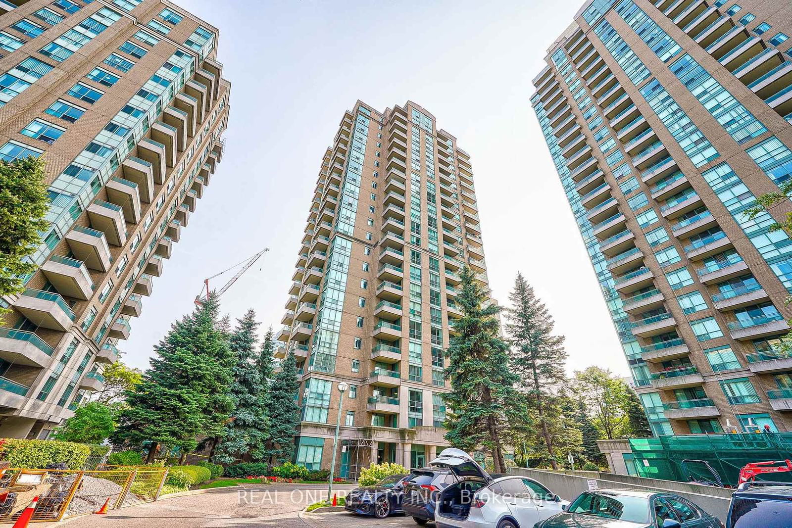 3 Pemberton Ave, unit 1902 for sale - image #1