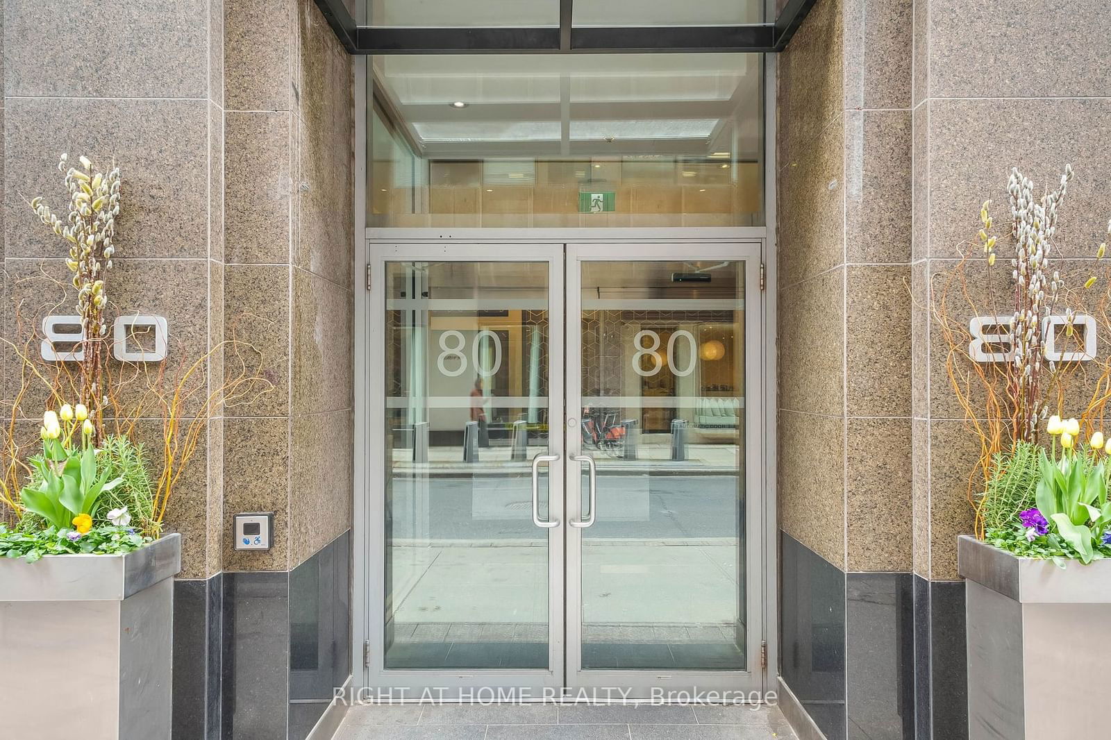 80 Cumberland St, unit PH2 for sale