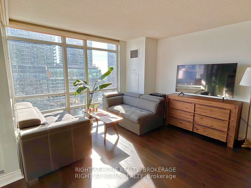 381 Front St W, unit 1709 for sale