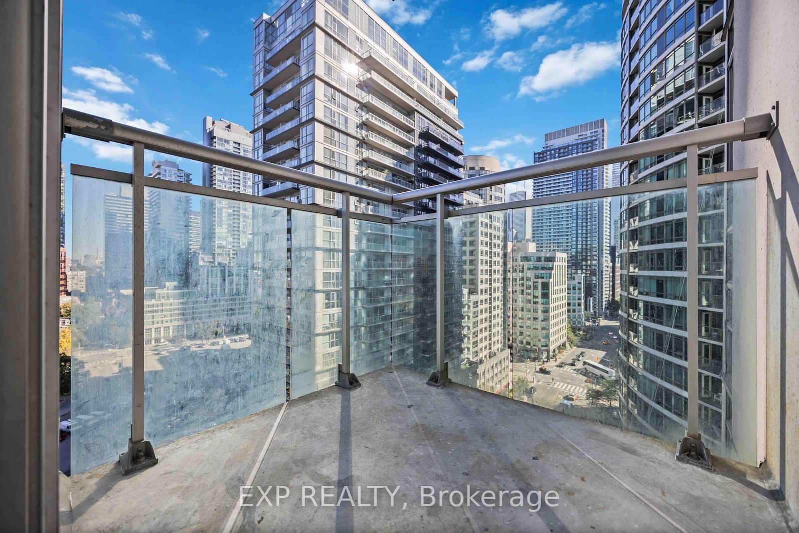 381 Front St W, unit 1803 for rent - image #25