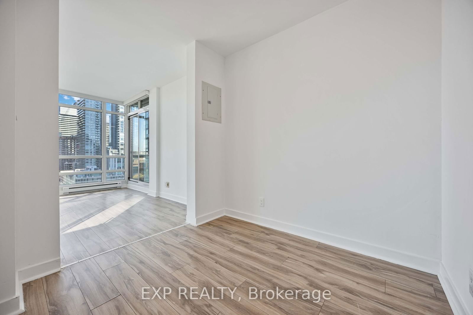 381 Front St W, unit 1803 for rent - image #7