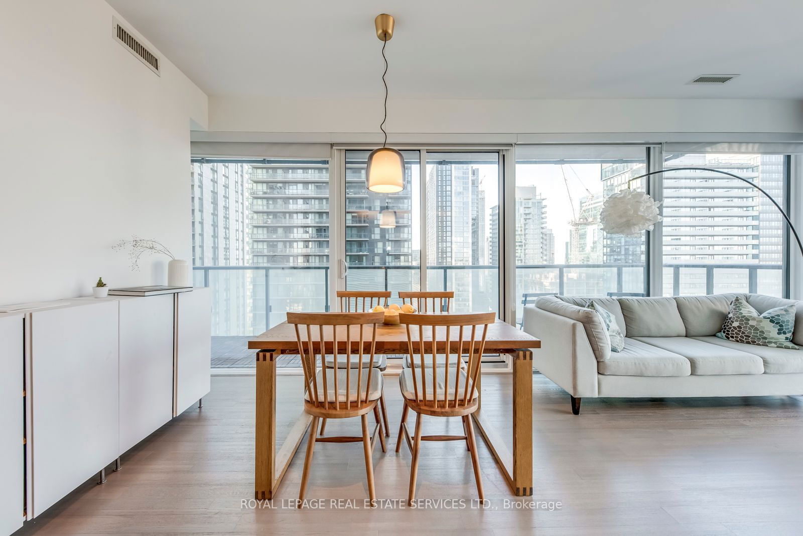 101 Peter St, unit 2309 for sale - image #11