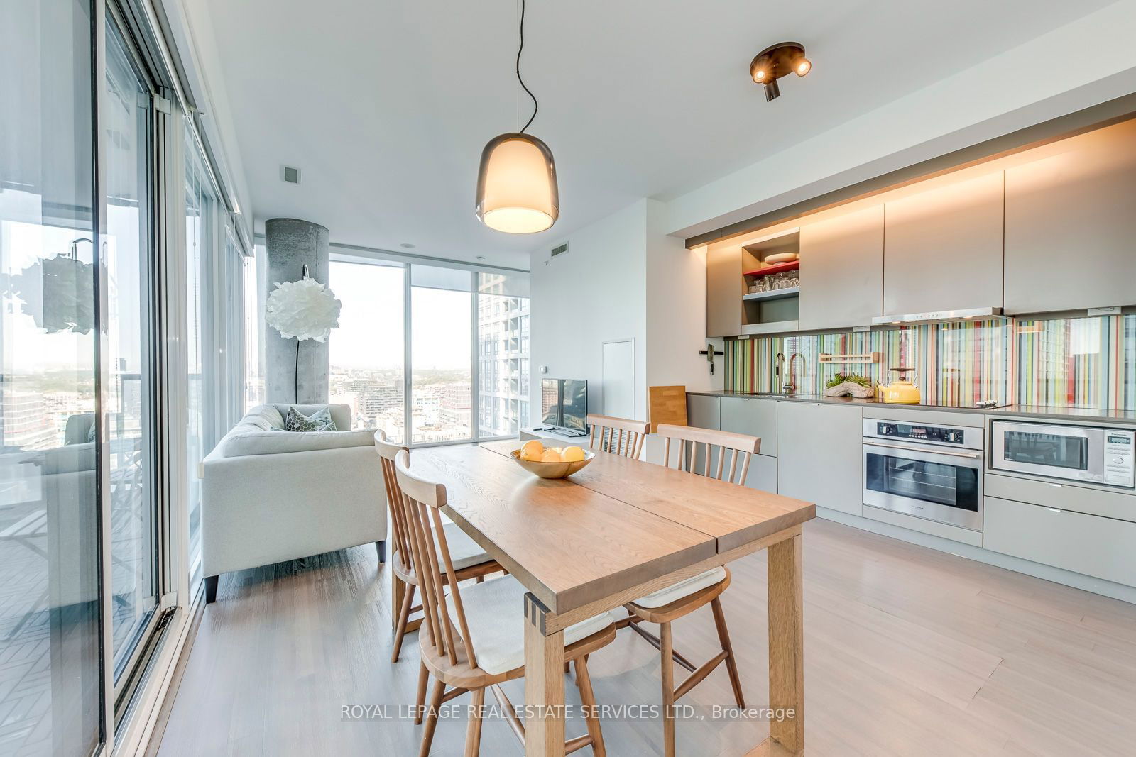 101 Peter St, unit 2309 for sale