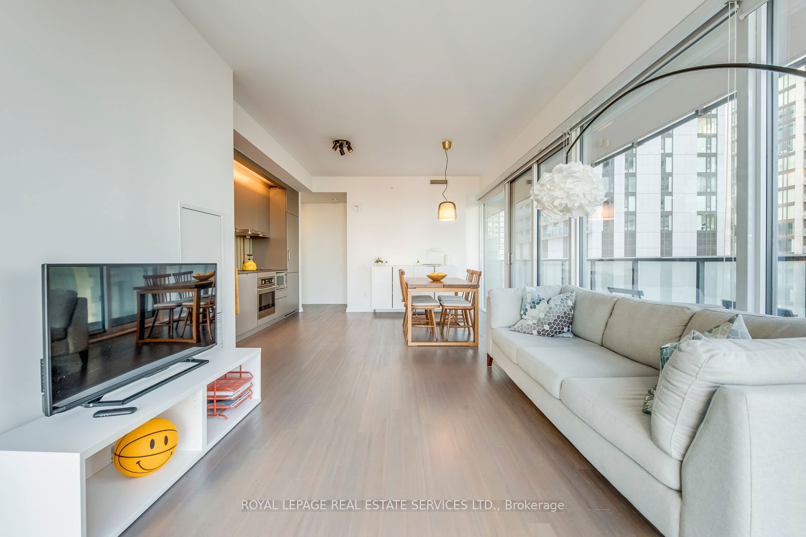 101 Peter St, unit 2309 for sale - image #15