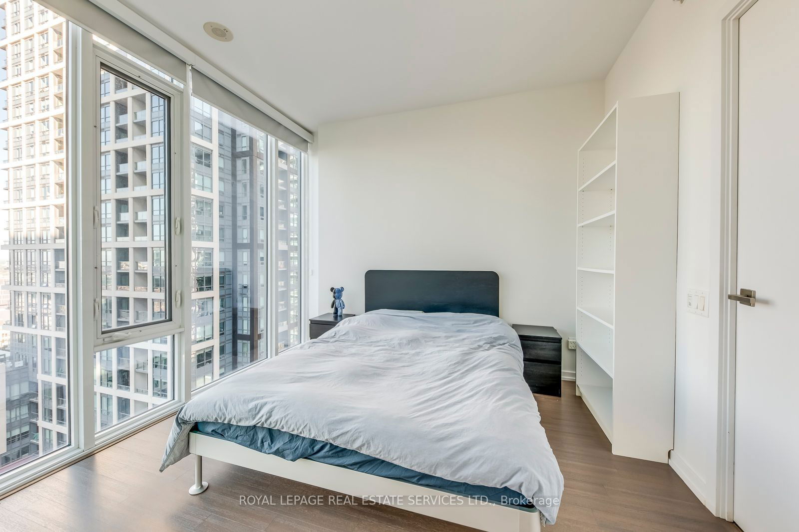 101 Peter St, unit 2309 for sale