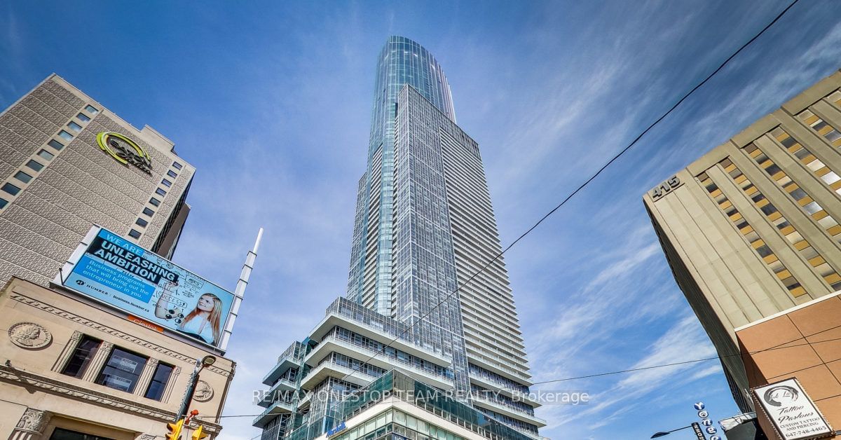 386 Yonge St, unit 3805 for sale