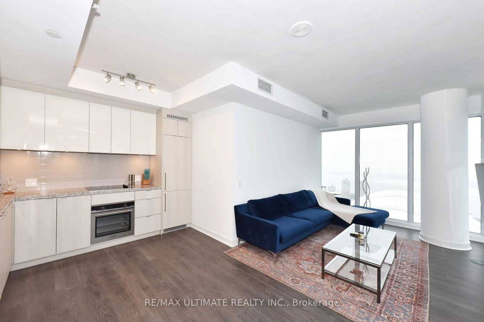 125 Blue Jays Way, unit 5202 for sale - image #10