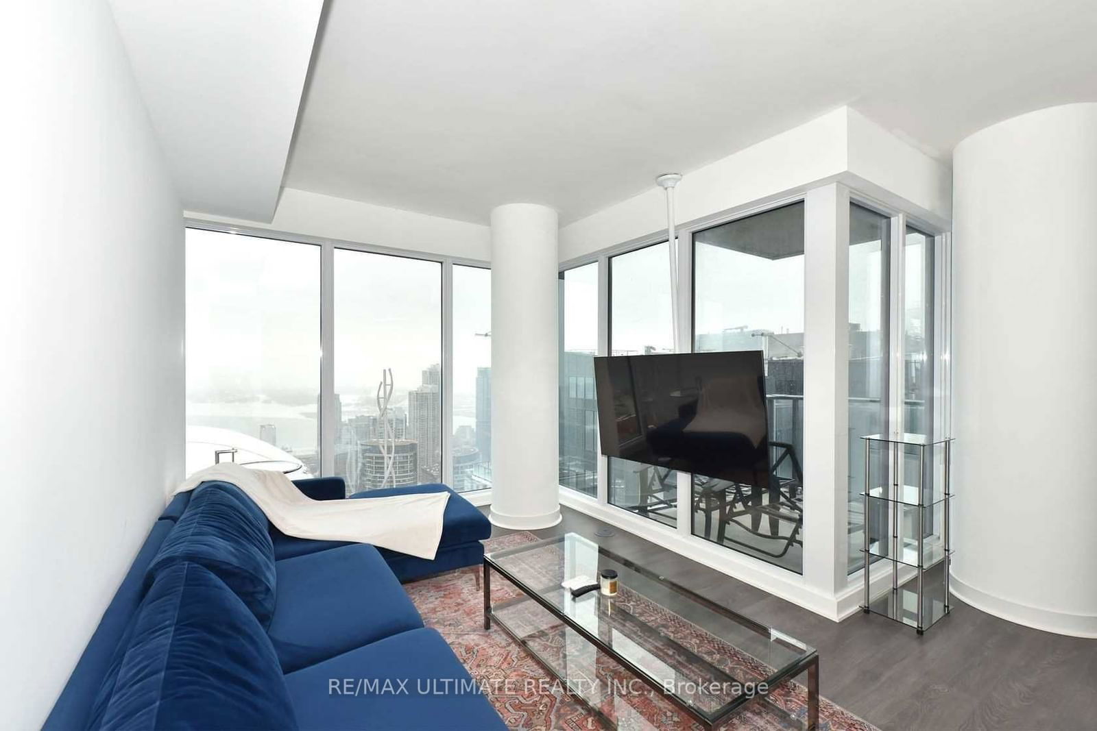 125 Blue Jays Way, unit 5202 for sale - image #11