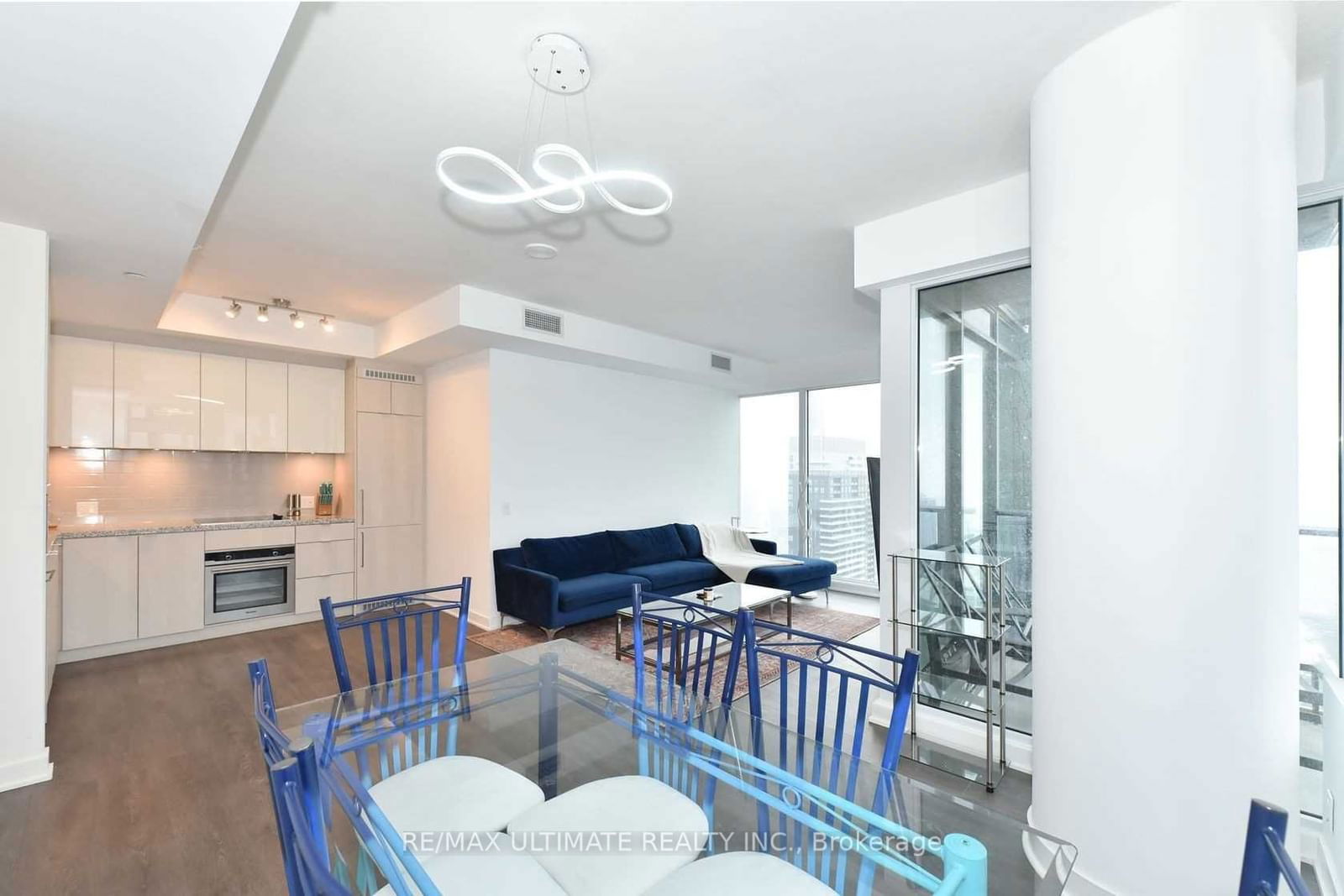 125 Blue Jays Way, unit 5202 for sale - image #16