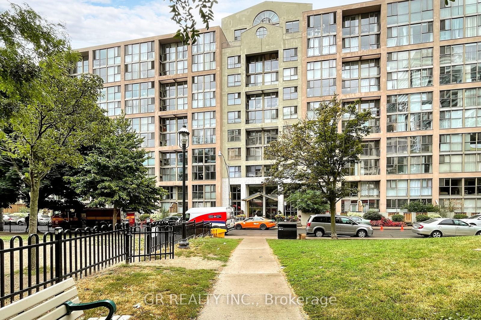 65 Scadding Ave, unit 221 for sale