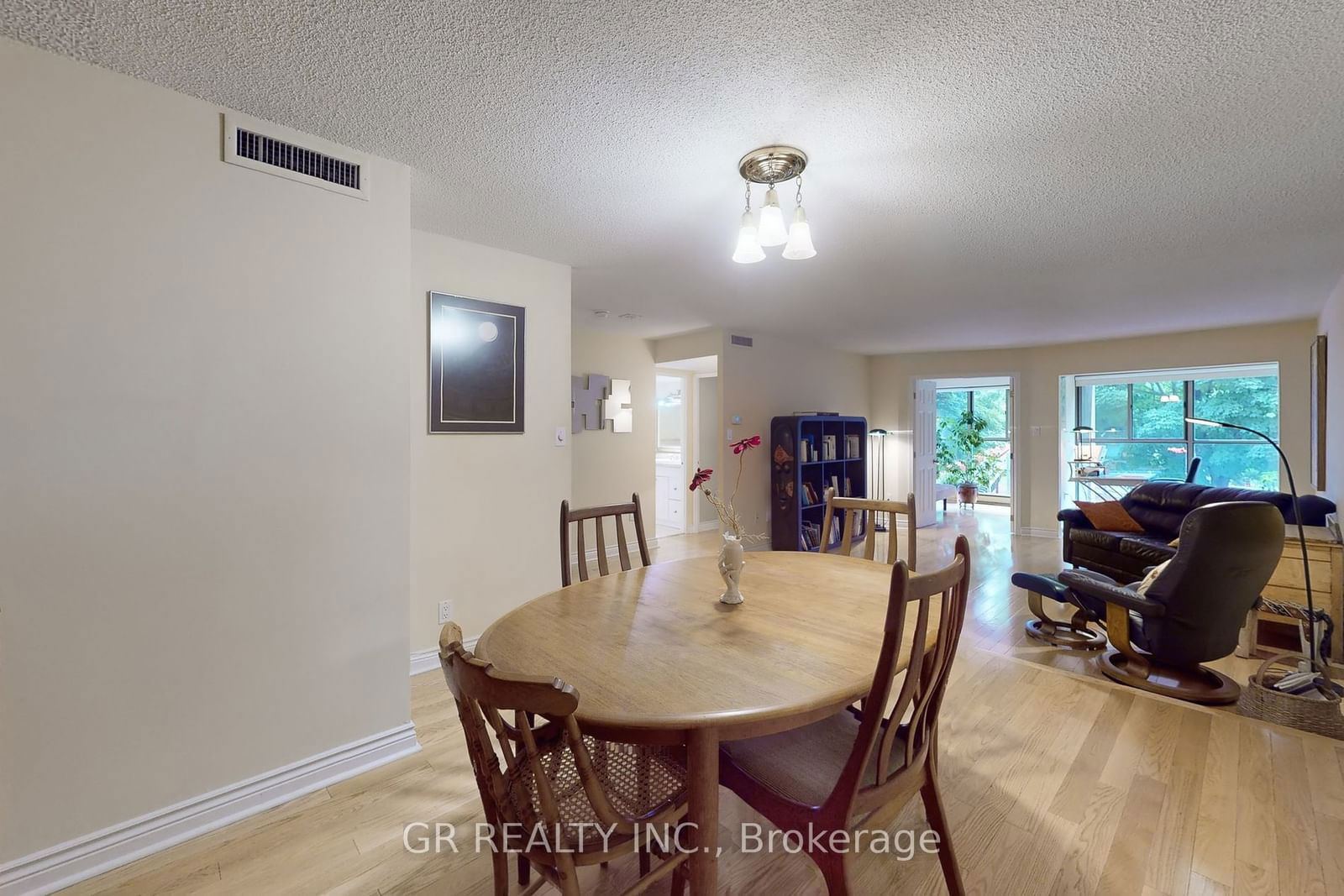 65 Scadding Ave, unit 221 for sale - image #8