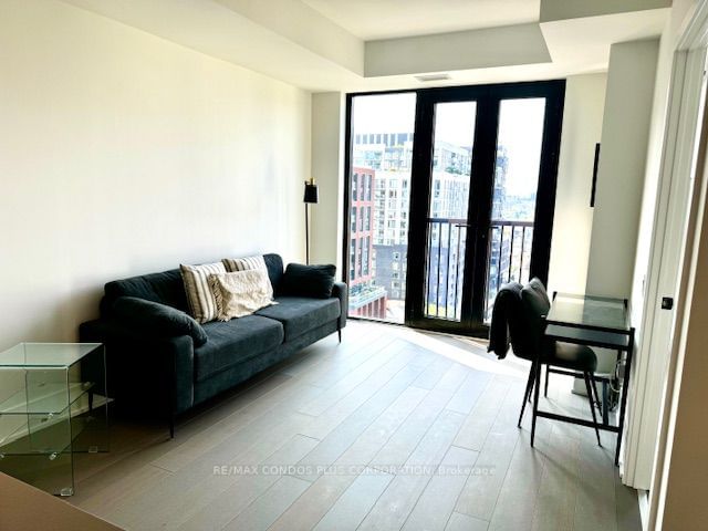 123 Portland St, unit 1208 for rent - image #6