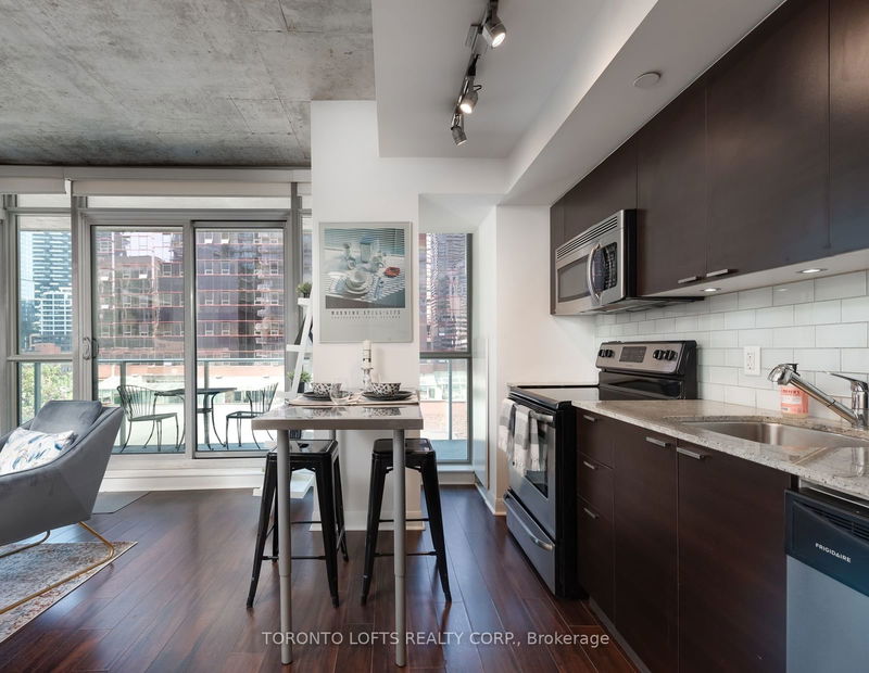 375 King St W, unit 614 for sale - image #1