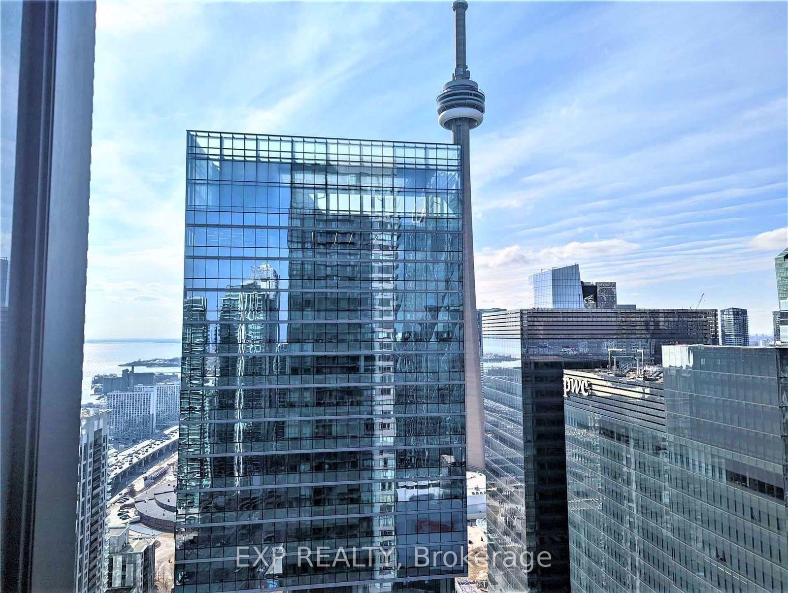 65 Bremner Blvd, unit 4002 for rent - image #2