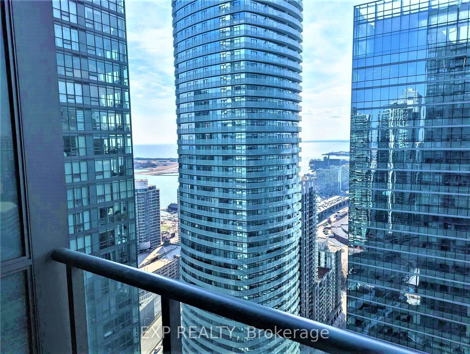 65 Bremner Blvd, unit 4002 for rent - image #3