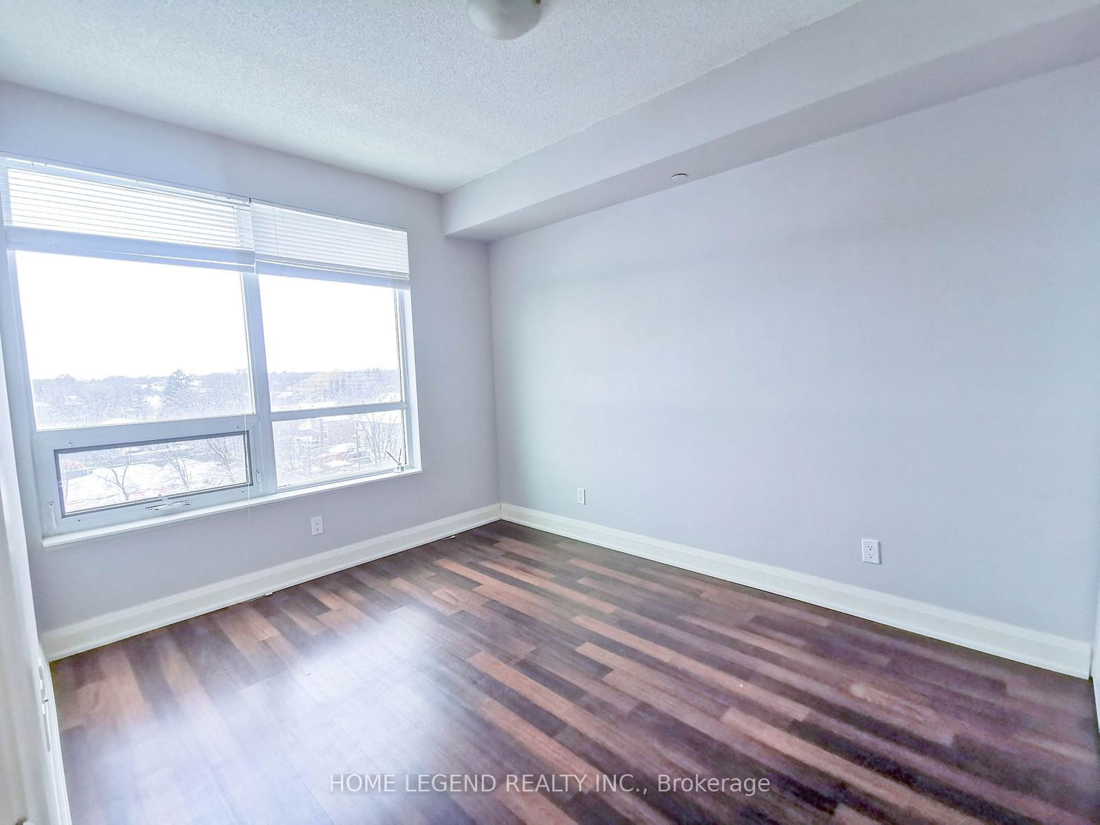 68 Canterbury Pl, unit 605 for rent - image #6