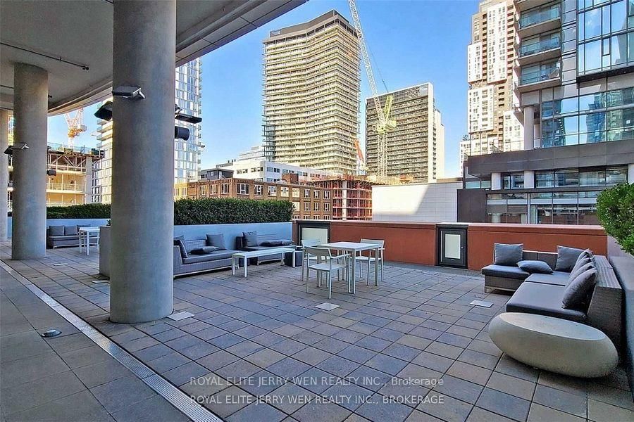 21 Widmer St, unit 2406 for rent - image #6