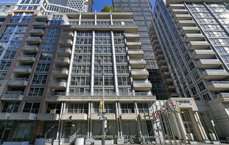 270 Wellington St W, unit 805 for rent