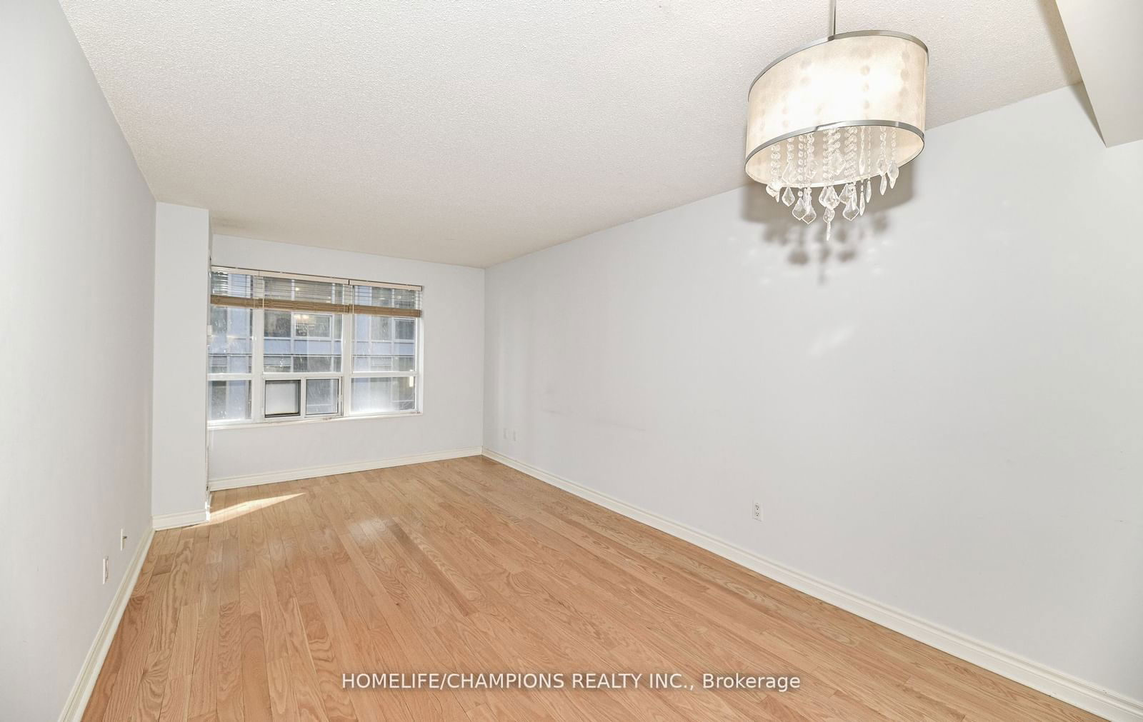 270 Wellington St W, unit 805 for rent - image #6