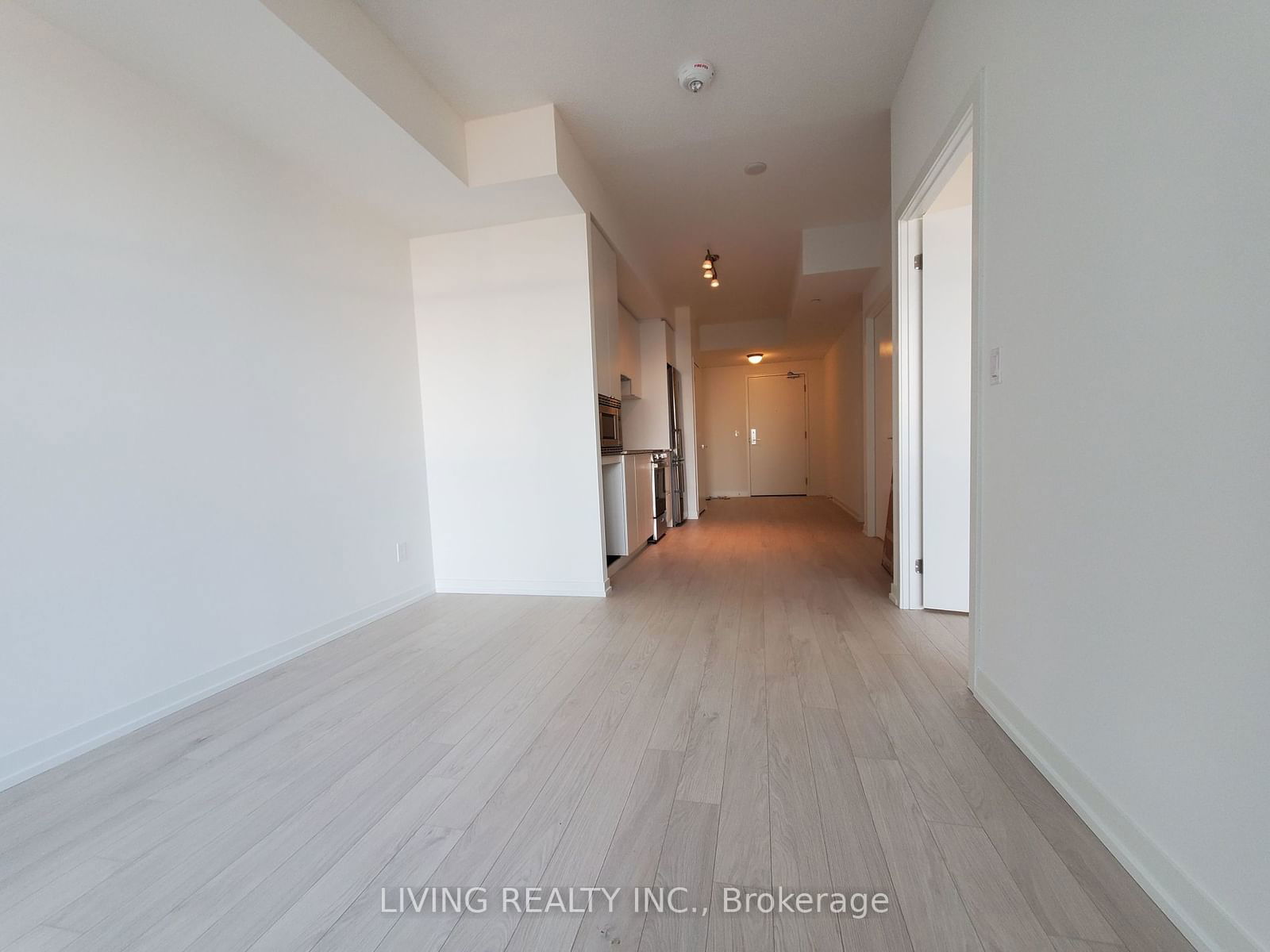 49 East Liberty St, unit 2105 for rent - image #7