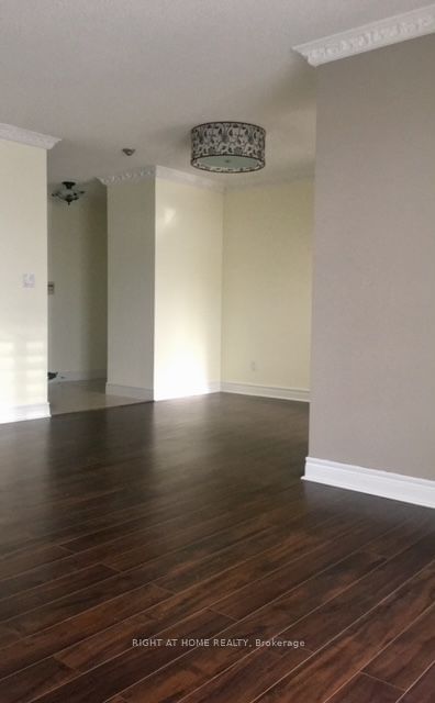 5418 Yonge St, unit 710 for rent