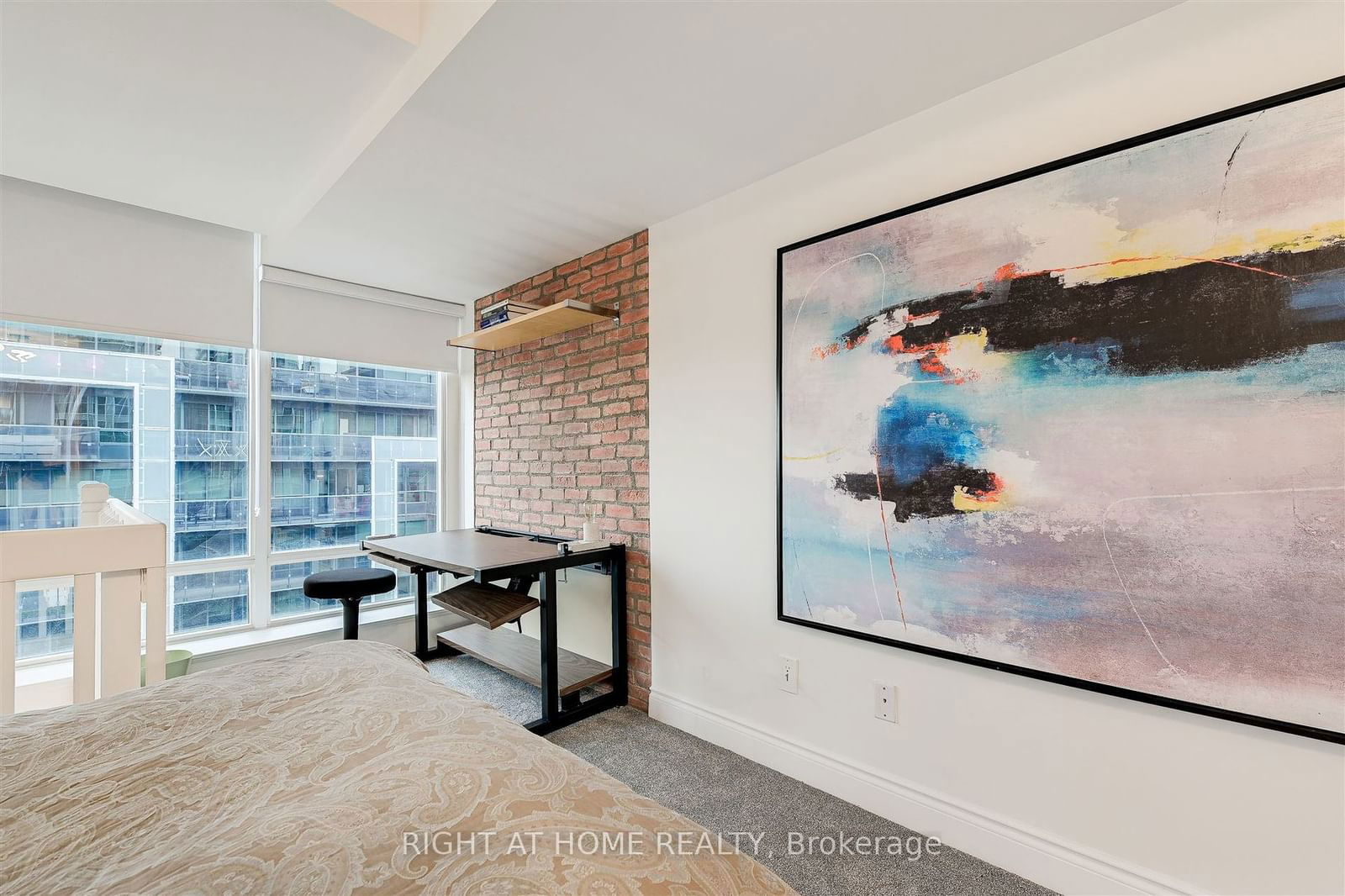 1029 King St W, unit 809 for sale