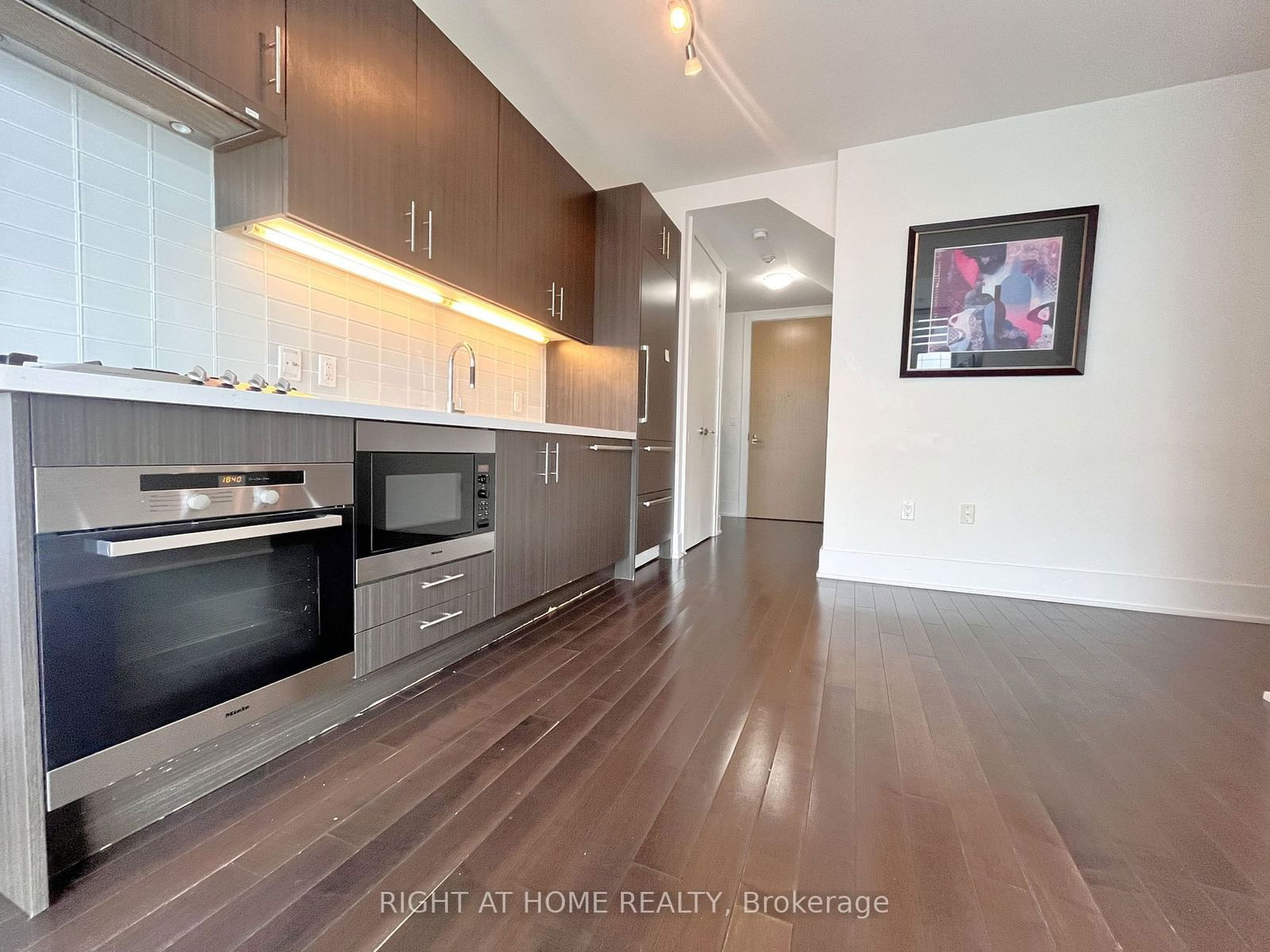 39 Queens Quay E, unit 1024 for rent - image #8