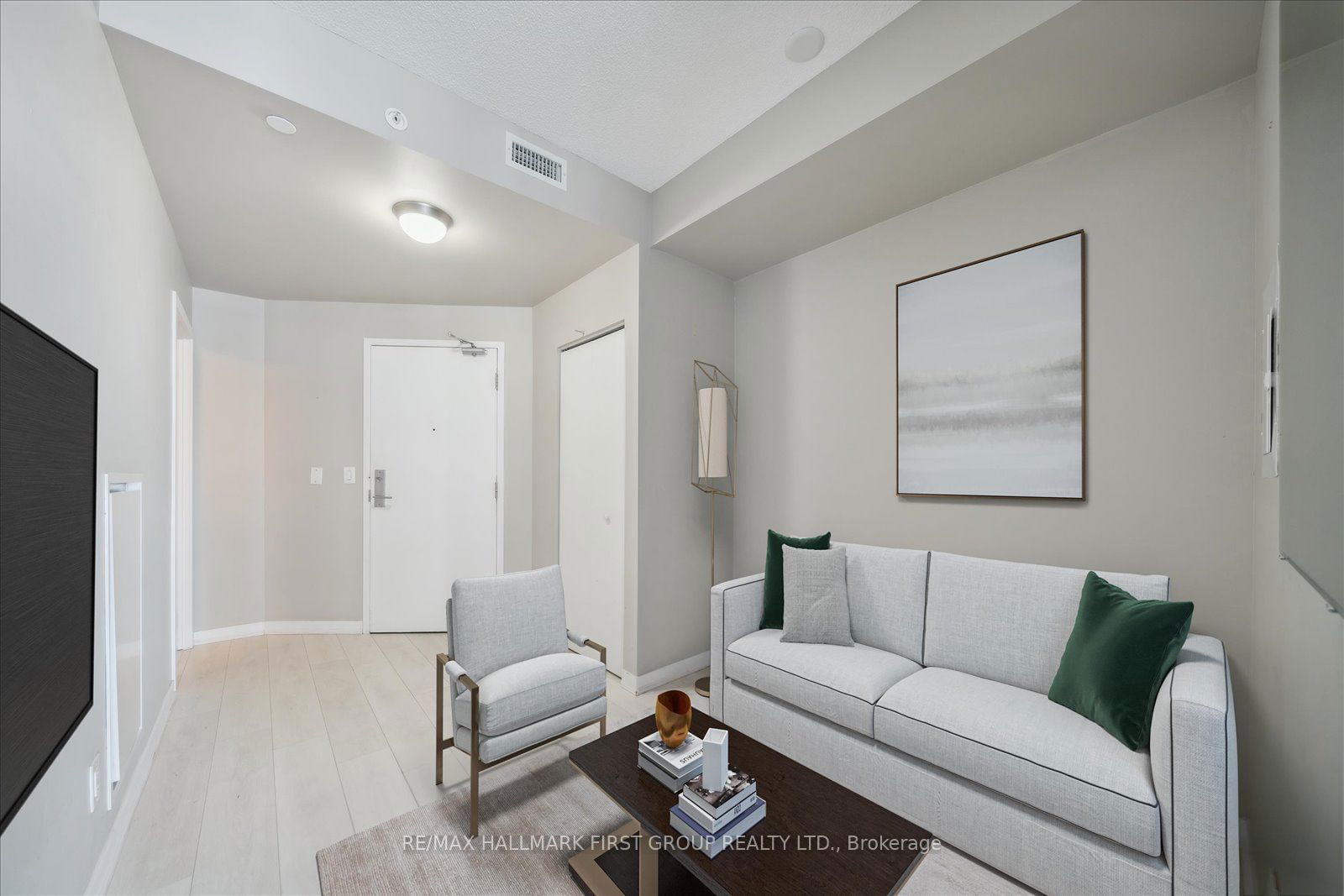 51 East Liberty St, unit 1816 for sale - image #12