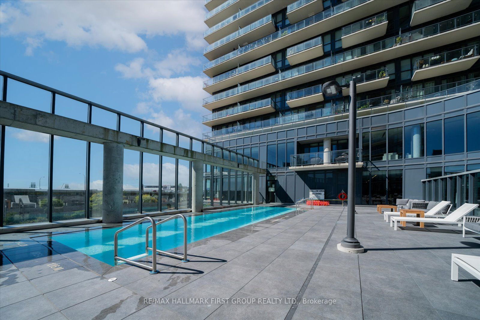 51 East Liberty St, unit 1816 for sale - image #35